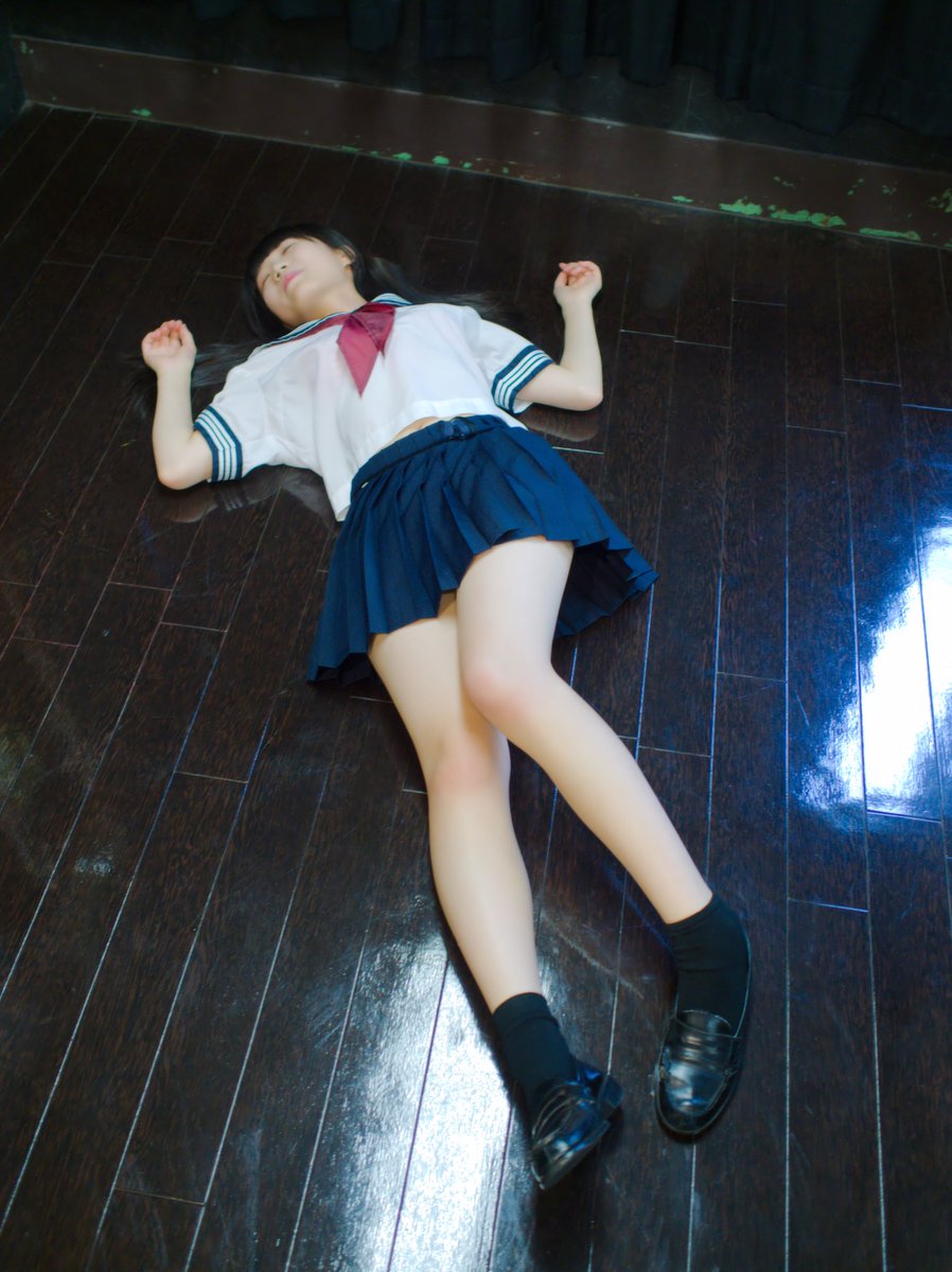 不敵な笑みの真実とは