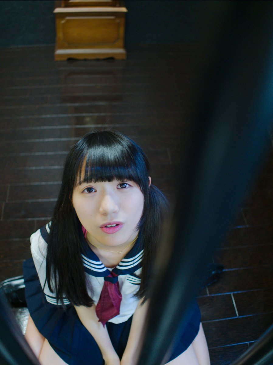 不敵な笑みの真実とは