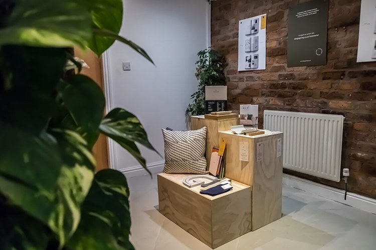 LJB_studio's tweet photo. What a lovely Friday treat ๐
Being featured on @peopleofprint ๐๐ป๐๐ป๐๐ป
https://t.co/LyQ1nDFDiC
#printnotpixels #printdesign #peopleofprint #designgiving #independents https://t.co/rOMWonpJV1