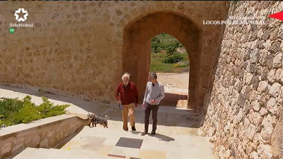 MundoMadridTM's tweet photo. ¡Un vecino nos va presentar su pueblo, Brihuega! ¡Qué paisajes!  @telemadrid #MundoMadrid95 https://t.co/hIsKrZaYX6 https://t.co/dQpSLCwl6q