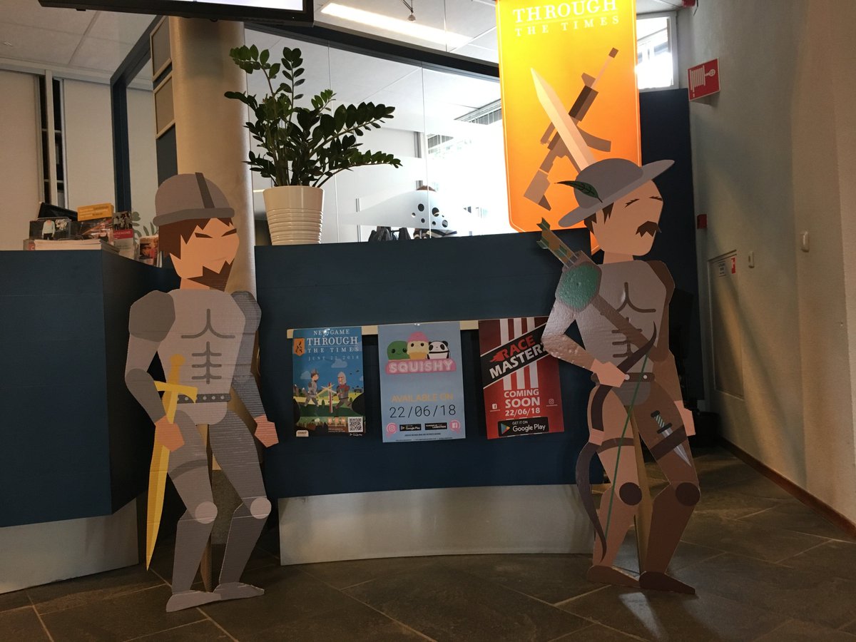 Zelfs aan de merchandising is gedacht! Games ontwikkeld door multi-disciplinaire teams op @LandstedeMBO #Harderwijk #MBOscrum mboscrum.nl Spelen? play.google.com/store/apps/det…