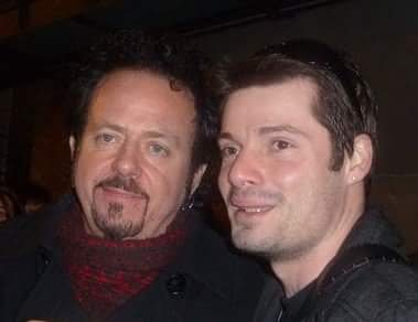 BriceNajar's tweet photo. #FirstMeeting #SteveLukather #Tour2011 #Guitar #Toto #Lyon #GuitarHero https://t.co/6SpYGdGGcl