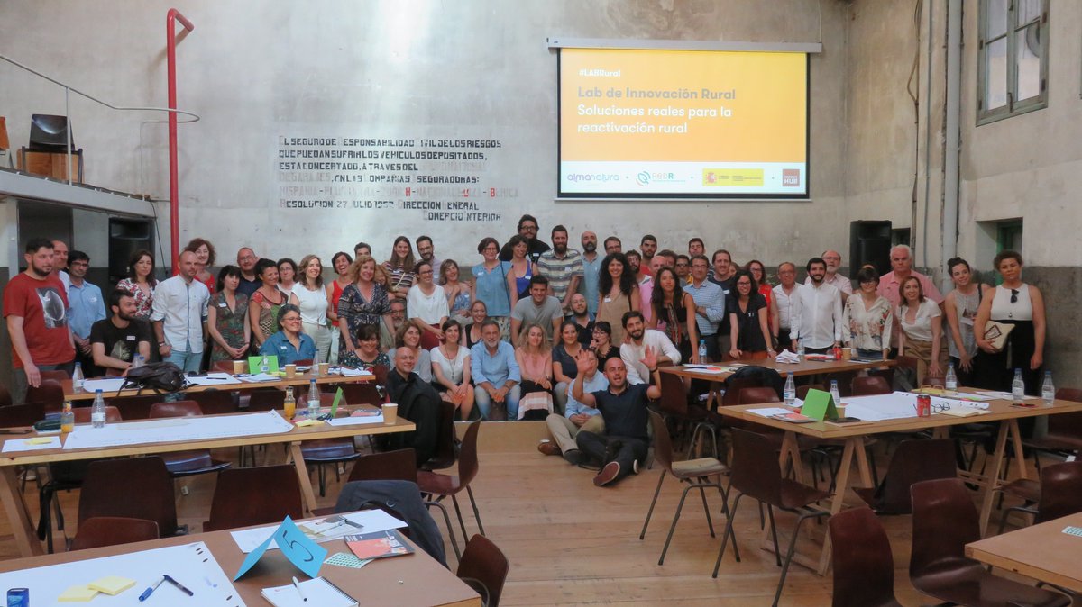 redespanola's tweet photo. Más de 100 organizaciones se reúnen en Madrid para aportar soluciones que revitalicen el medio rural, en el primer #LabRural que impulsamos junto a @almanatura e @ImpactHubMAD 🗃️Pronto las conclusiones
https://t.co/dV2CVdNWAi https://t.co/BjDSSDtaHF