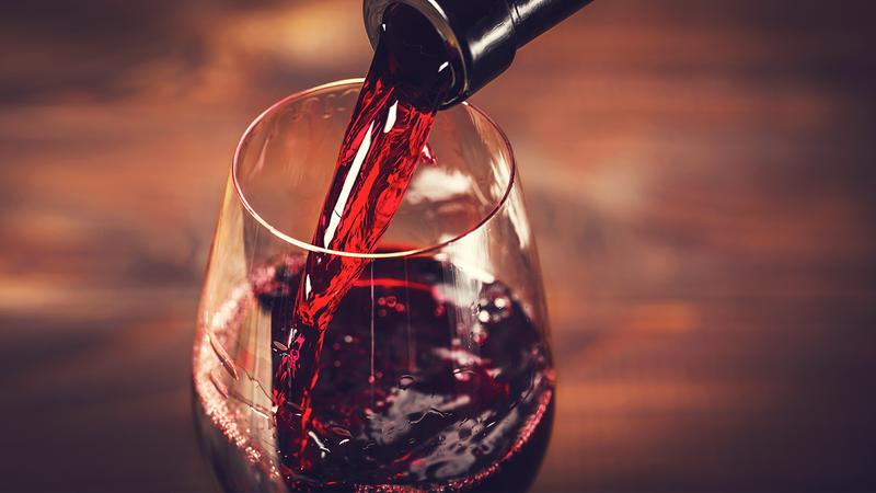 CVC1659's tweet photo. 10 Luxury Red Wines for your enjoyment from @MenStuffZA -
featuring #CVCmembers @rustenvrede1694 @LaMottewine @VergelegenWines @AnthonijRupert @KanonkopEstate & @waterfordestate
https://t.co/VUVJ0uNfSu https://t.co/lEOv7pfRir