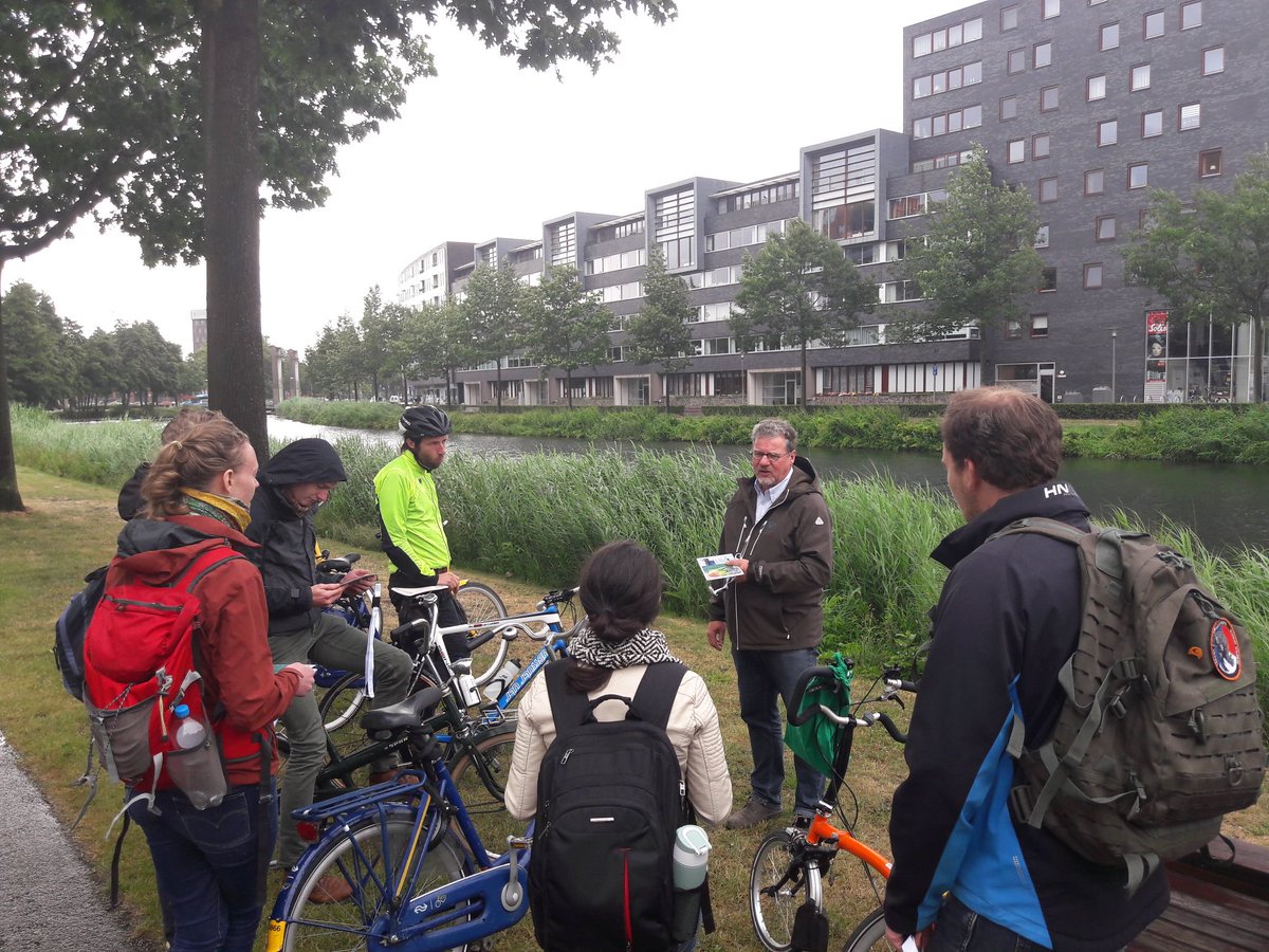 Ondanks af en toe wat #regen was het echt een zeer geslaagde activiteit van @JongStrong . Veel geleerd over de gebiedsgericht grondwaterbeheer in #apeldoorn. Bedankt Ron Nap werkzaam bij <a href="/GemeenteApeldrn/">Burger van Apeldoorn</a>