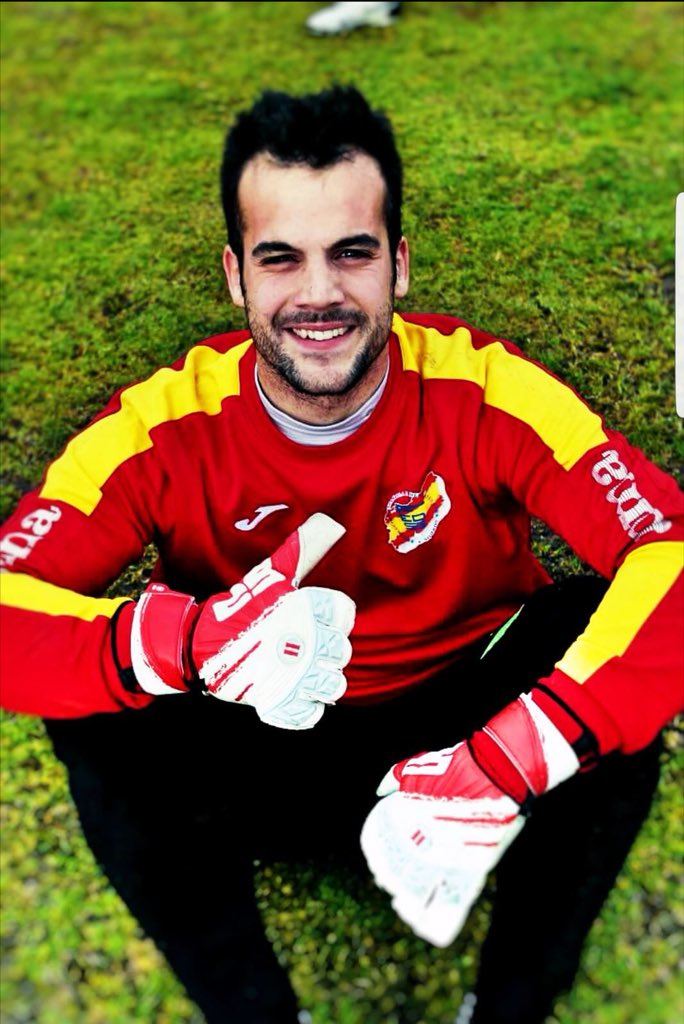 cdmores's tweet photo. 🎤 Mejor pensado allá van fotos de 3 de nuestros fichajes 
👉 ¿Sabéis quien son?
😀 Nuevas caras en el #CDmorée
⁉️ ¿Los conocéis?
👉 Proceden del @ADSanJuanM, @cdutrillas1958 y @APFusti 
😎 ¿Quien lo acierta? https://t.co/RY46rxbToS