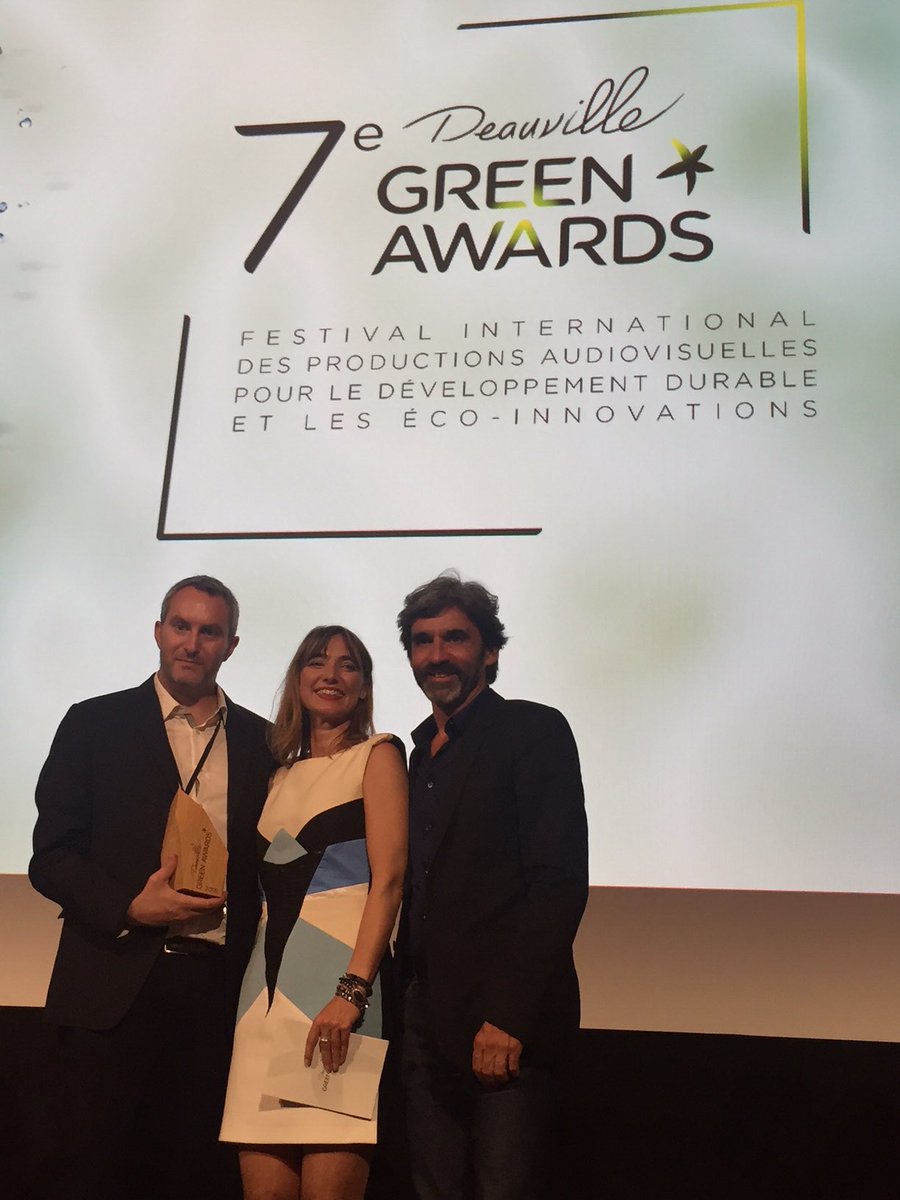 Bien entourée pour ces 7eme Green Awards ! Merci à ⁦<a href="/FrancoisMorgant/">François Morgant</a>⁩, Gérald Maradan ⁦<a href="/maradange/">G M 0103</a>⁩ !