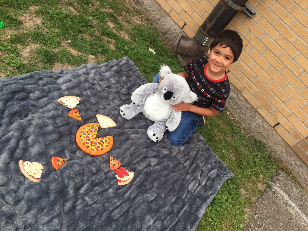 latusflorFDK's tweet photo. Our teddy bear picnic https://t.co/vlxHRoeffJ