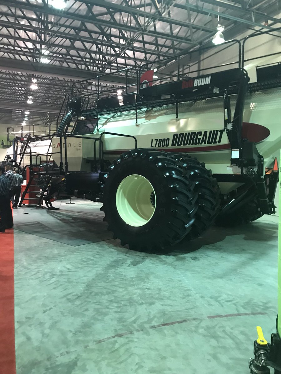 BlackSunInc's tweet photo. From a 1970 protype to one of the largest displays at #cfps18, congrats to our innovation place neighbors @BourgaultAg #cdnaghistory https://t.co/DuFKO8z8VQ https://t.co/bR2CXObxPX