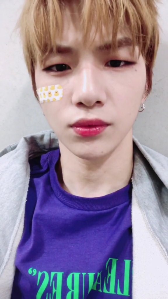 I_YamzZ's tweet photo. คอลเล็คชั่นผัวทิพย์ตอนวีดีโอคอลคุยกับคูมแฟนนนนน https://t.co/HsB6KUTnOM