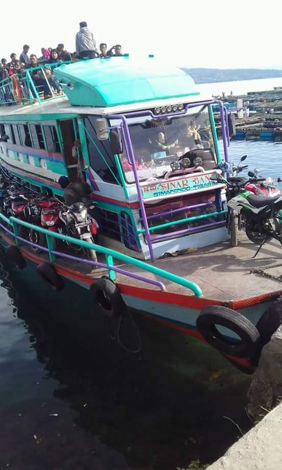 pokdarminggu's tweet photo. Beginilah Penampakan KM Sinar Bangun sebelum Tenggelam di Danau Toba Sumatera Utara https://t.co/8zSRco8Tat