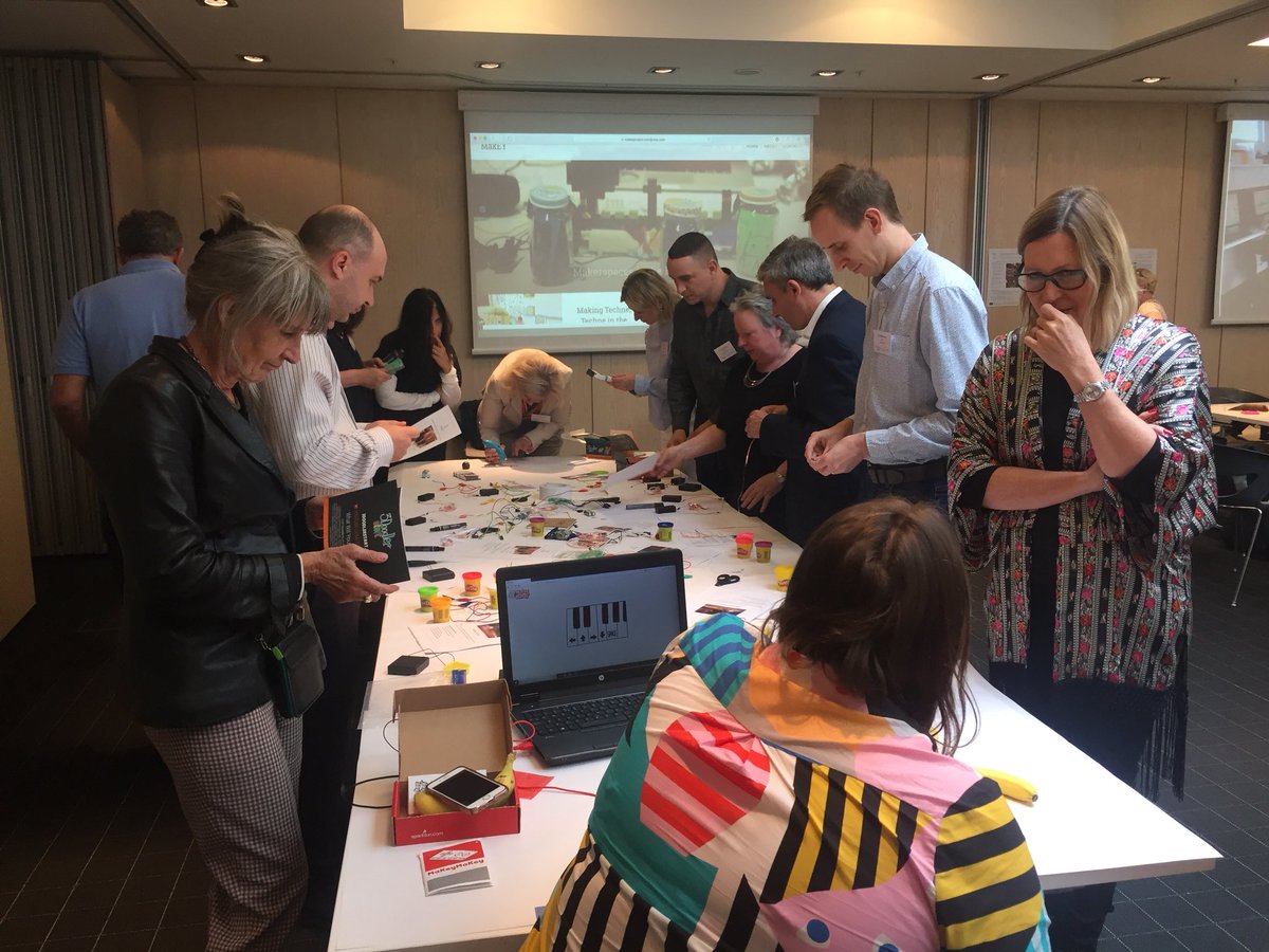 digilitey's tweet photo. Making time @digilitey Project meeting #DigiLitEY #makey @MakEY_Project @_FionaScott https://t.co/21st2URwke