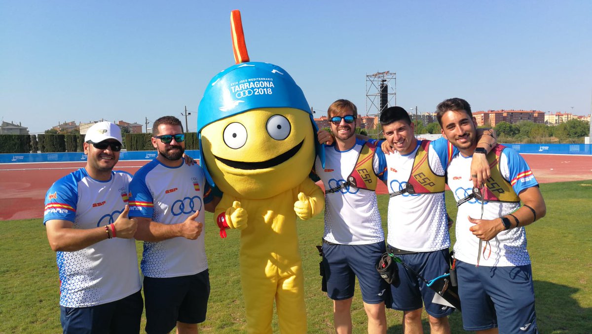 Tras el round clasificatorio de los Juegos Mediterráneos:
3° Pablo Acha 667
4° Miguel Alvariño 664
12° Antonio Fernández 645
1° Equipo masc 1976

3° Alicia Marín 657
4° Mónica Galisteo 650
11° Nerea López 622
3° Equipo fem. 1929

¡BRAVO CHIC@S!

 #TeamESP
#MediterraneosRFETA18