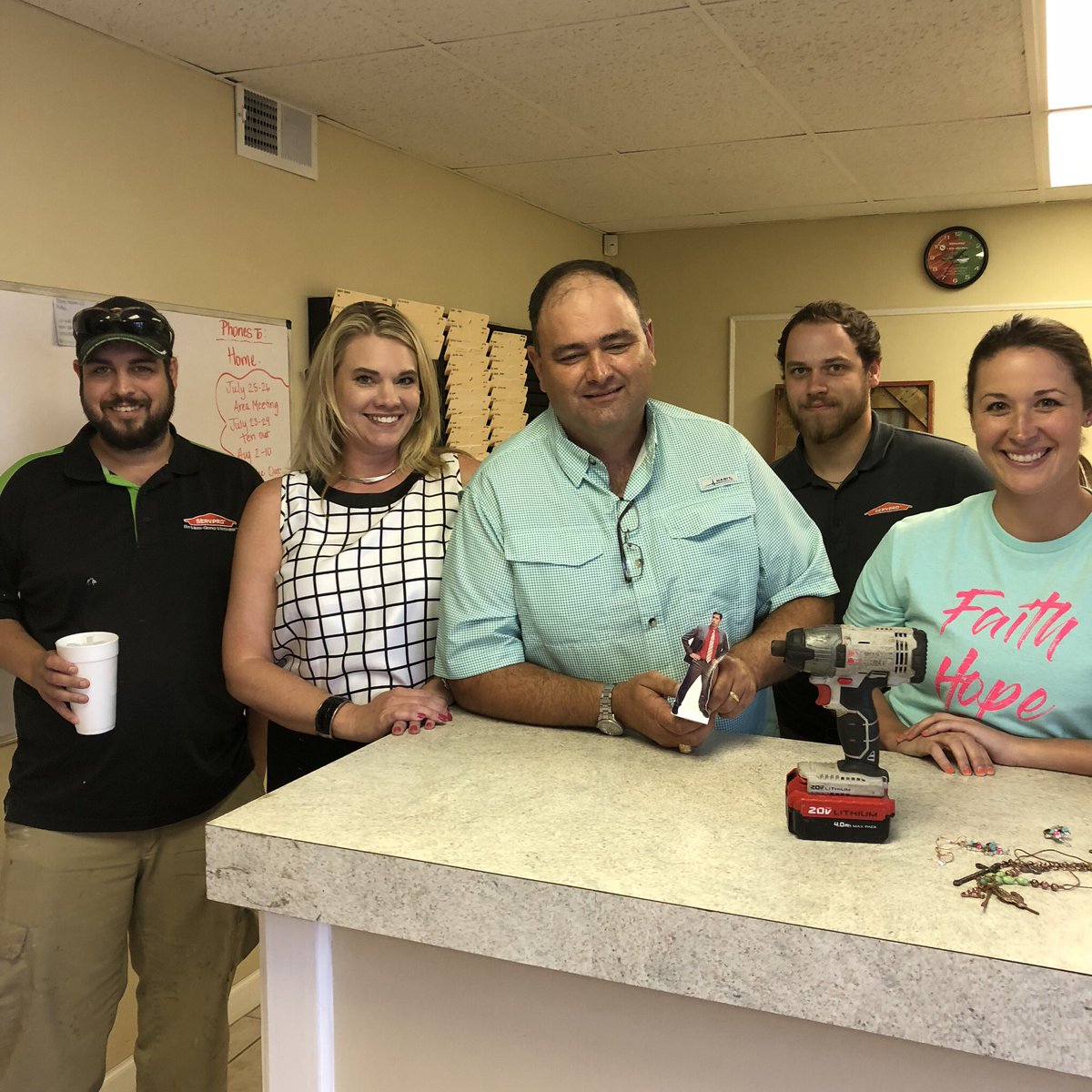 Real_Little_Jay's tweet photo. My fan club just keep growing. A special shout out to Greg & Julie Owens and their team at Servpro of Brazos Valley. @servprobv #MakingMyWayToOrlando #SPconv18 https://t.co/SM269LCHPi