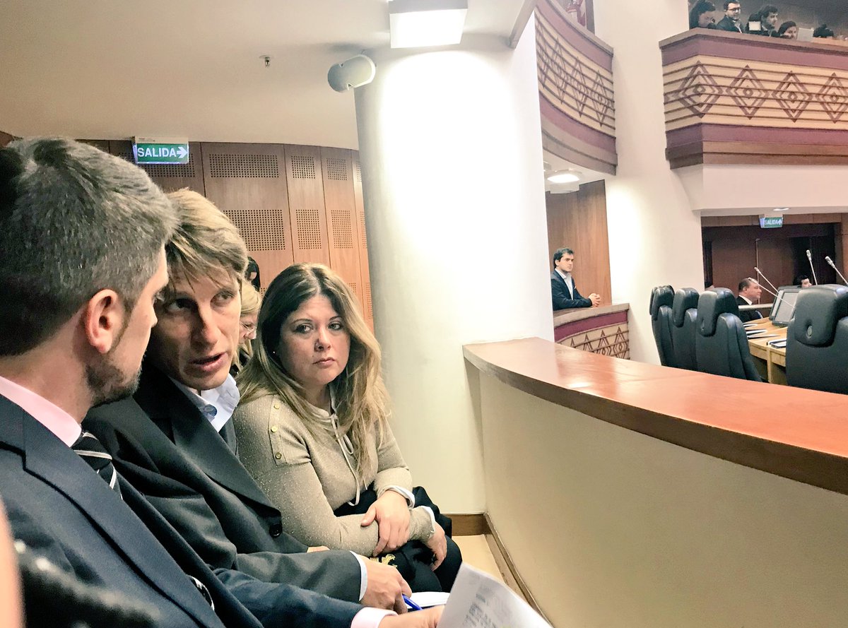 PrensaTucTur's tweet photo. El titular del EATT , @SebaGiobellina , se encuentra en la @LegislaturaTuc respondiendo a la invitación del leg. @raul_albarracin en el día del tratamiento de la nueva fecha para celebrar el Poncho Tucumano. Lo acompañan directores de #DesarrolloTucTur y #CoordinacionTucTur https://t.co/hGuxsa2GMa