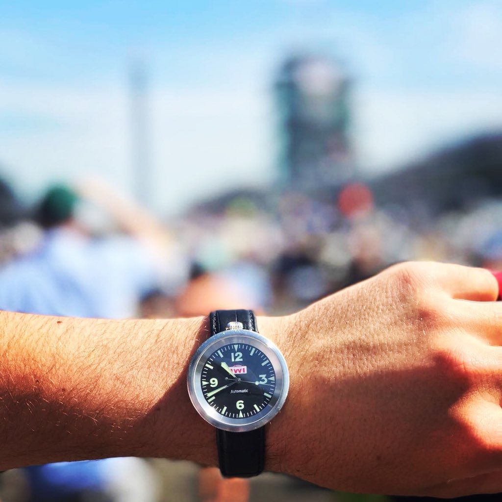 OK, so here’s one for you, who can identify where this shot was taken? #watches #uhren #relojes #orologi #wristshot #watchporn #watchesofinstagram