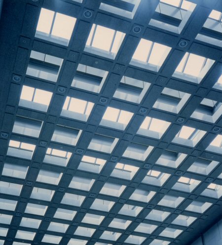StonePanelsIntl's tweet photo. South Korean Supreme Court building features a free span ceiling with StoneLite® Puchon granite panels. The granite was quarried less than 50 miles from the project site, shipped to TX and fabricated into irregular shapes and features more than 1 mile of finished corners. https://t.co/vlRS1NYqqu