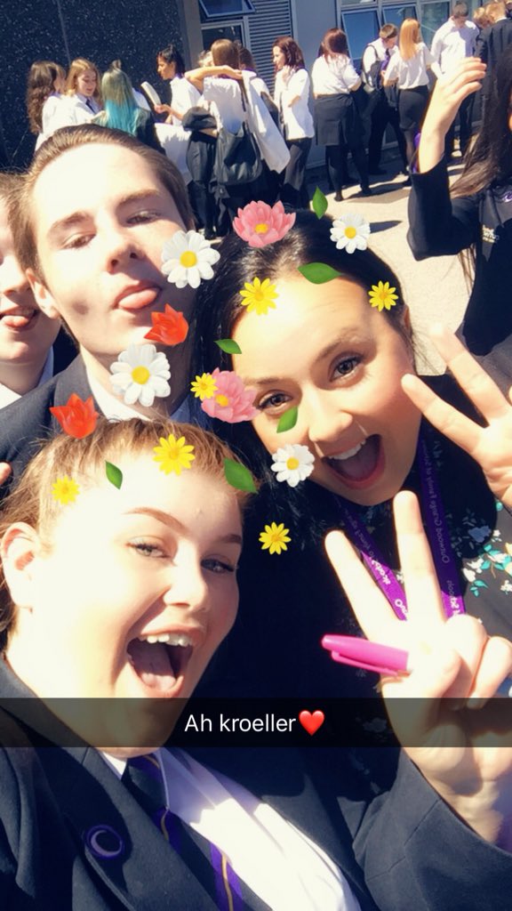 LxCora's tweet photo. I’ll miss you!❤️ @RLKroeller https://t.co/kgC3Yxk8GB