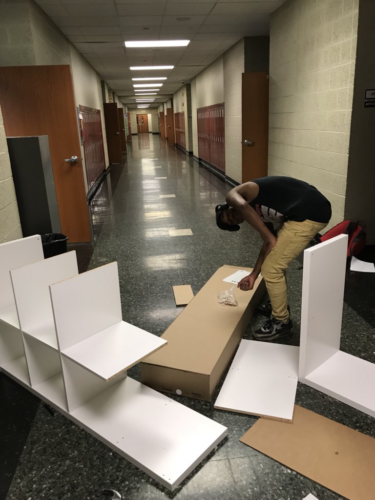 EClare_WMASD's tweet image. @WMBIGRED Students help bring the #createlab closer to reality on this Friday morning!  Thanks Deonte &amp;amp; Emily for all your hard work.