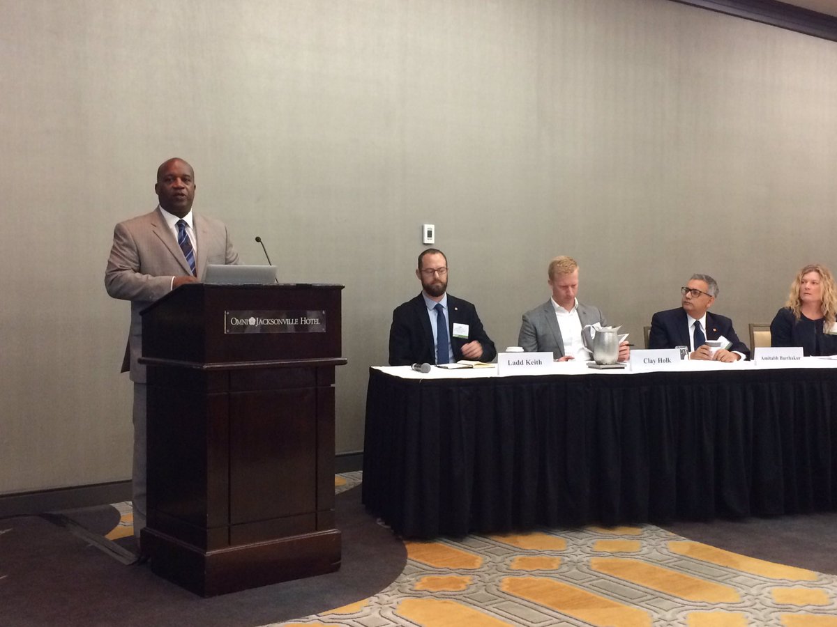 JTAFLA's tweet photo. @UrbanLandInst National Advisory Services Program presentation and recommendations for U2C program. @DTJax @JAXChamber #u2cjax #jtaprojects https://t.co/aRh7t2eBoZ