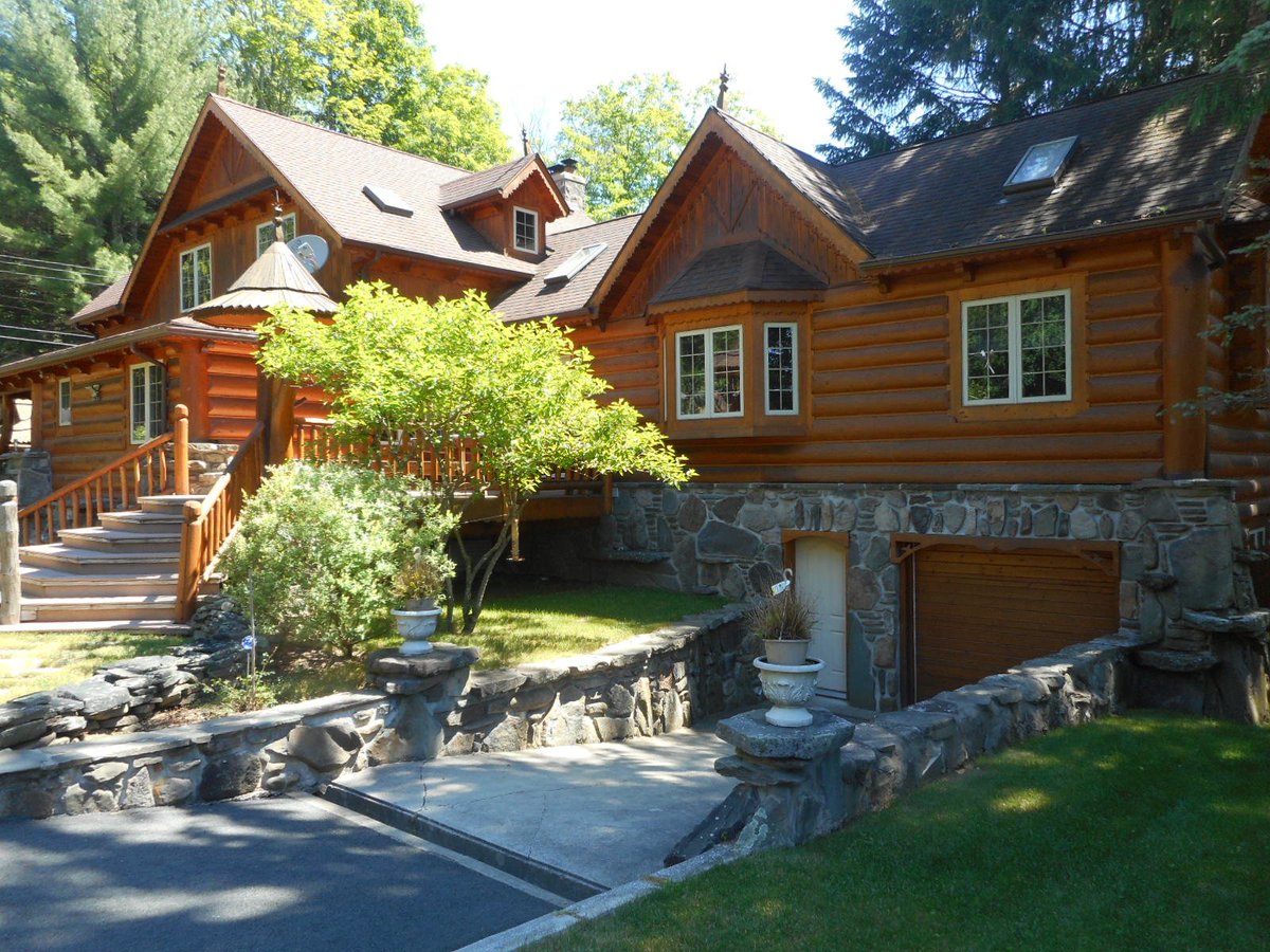 DominickTufano's tweet image. OPEN HOUSE SUNDAY JUNE 24, 12PM - 2PM  rem.ax/2yARX7q
#lakeaccess #forsale #OpenHouse #bethelny #smallwoodny #sullivancounty #sellingagent #tufanosellshomes #realestate #HouseHunters #bethelwoods