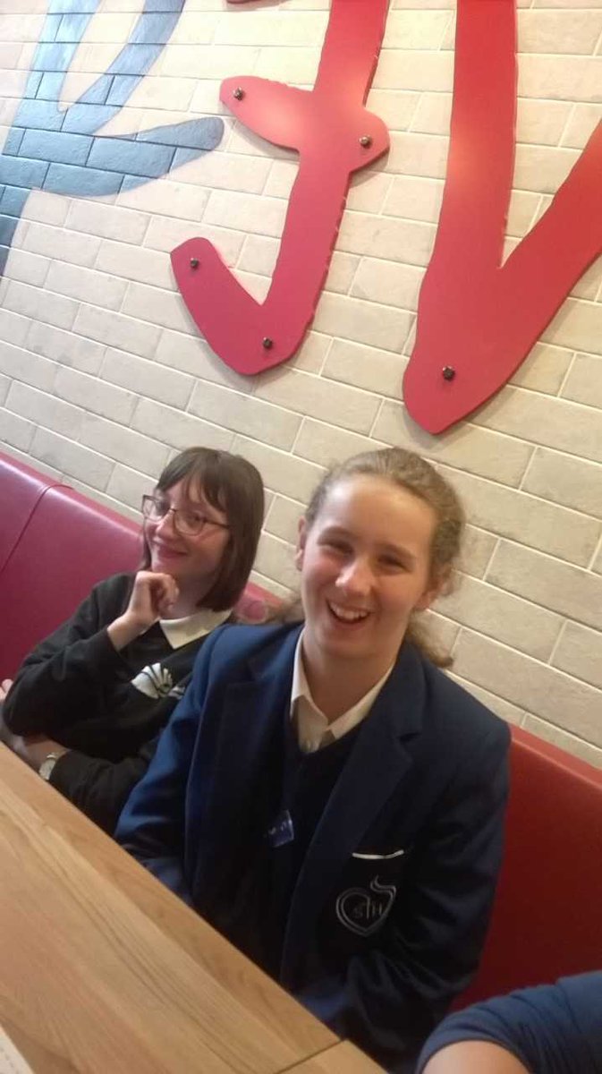 WeyesCNE's tweet photo. Thank you @MODPizzaUK #metrocentre #freepizza #girlsgroup #supporting @ChildrenNE #charity #kindness https://t.co/43xaqQ2xFb