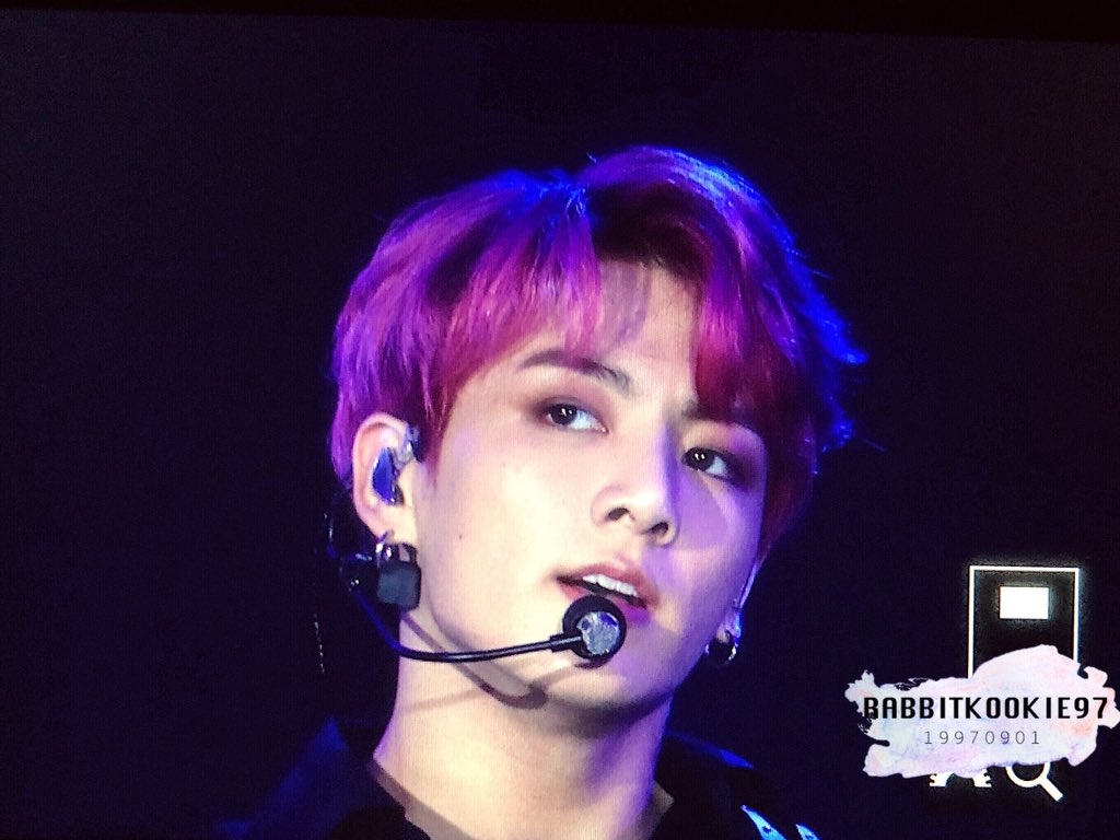 RK970901's tweet photo. 180622 롯데 

❤️

#방탄소년단  #정국  #JUNGKOOK  #토끼꾸끼  
@BTS_twt https://t.co/J7uR2BwVWk