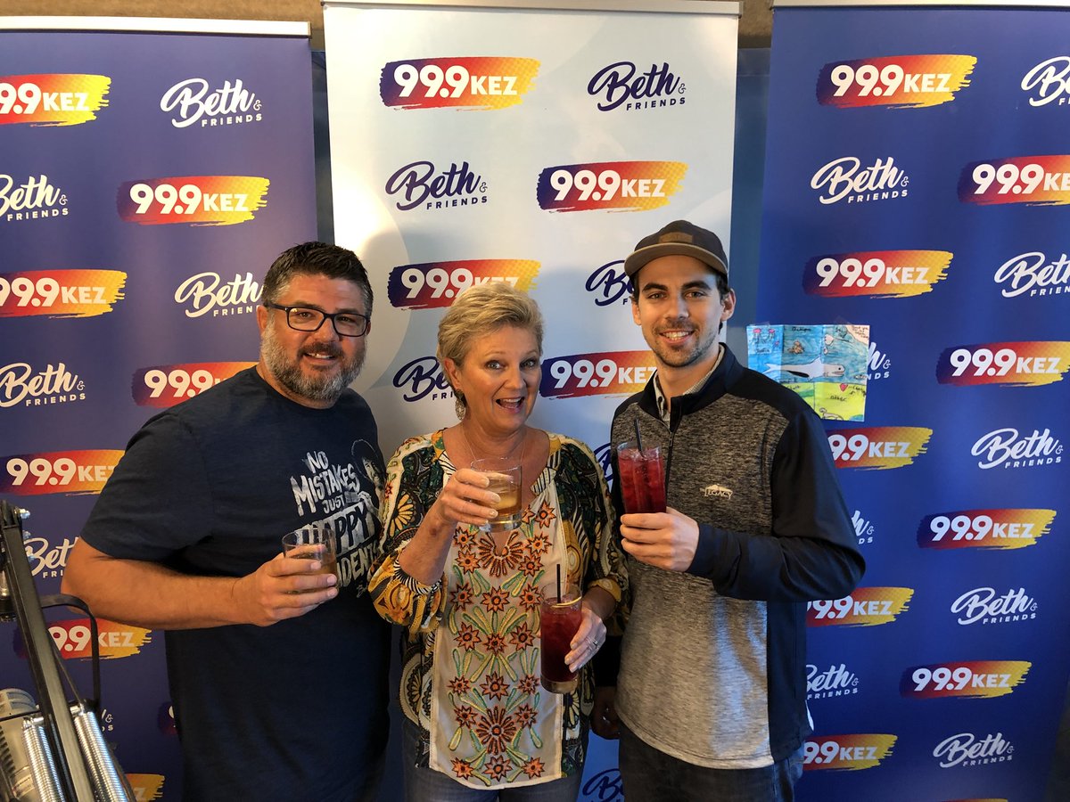 BethandFriends's tweet image. Coming up for #Barguments we have  Brad the owner of Nico Heirloom Kitchen in Gilbert @NicoArizona and Ryan Who is making these amazing drinks... #Bethandfriends