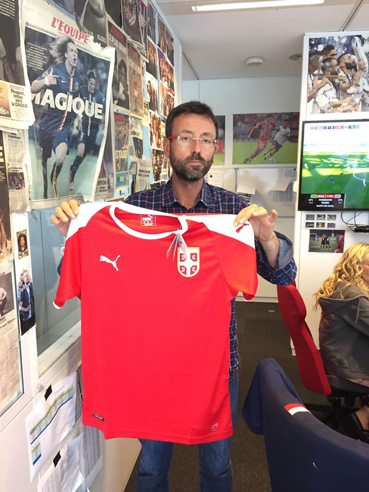 🚨🚨   [🎀🎁🎊ALERTE CADEAU 🎊🎁🎀]   🚨🚨

Les amis ! Ce soir, <a href="/pumafootball/">PUMA Football</a>  vous fait gagner le maillot de la Serbie ! <a href="/FSSrbije/">Fudbalski savez Srbije | FA of Serbia</a> #Serbia 

#NewLevels  #PUMAOne

Pour tenter votre chance: 

🔁Retweetez 🔁

☑Followez le compte de l'#EDS☑

Bonne chance ! 🤞🤞