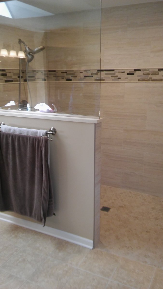 LifewayChicago's tweet photo. EHLS made this bathroom safe and accessible for a young girl living in Naperville by installing a roll-in shower
https://t.co/9yuBTewH6e
#accessibility #rollinshower #EHLS https://t.co/MXpehaKcJl