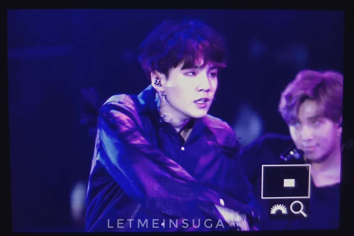 LetMeinsuga's tweet photo. 180622 LOTTE FAMILY CONCERT 
✨

@BTS_twt
#SUGA #슈가 
#YOONGI #민윤기 #윤기 
#방탄소년단 #BTS https://t.co/5m7h1EPQeQ