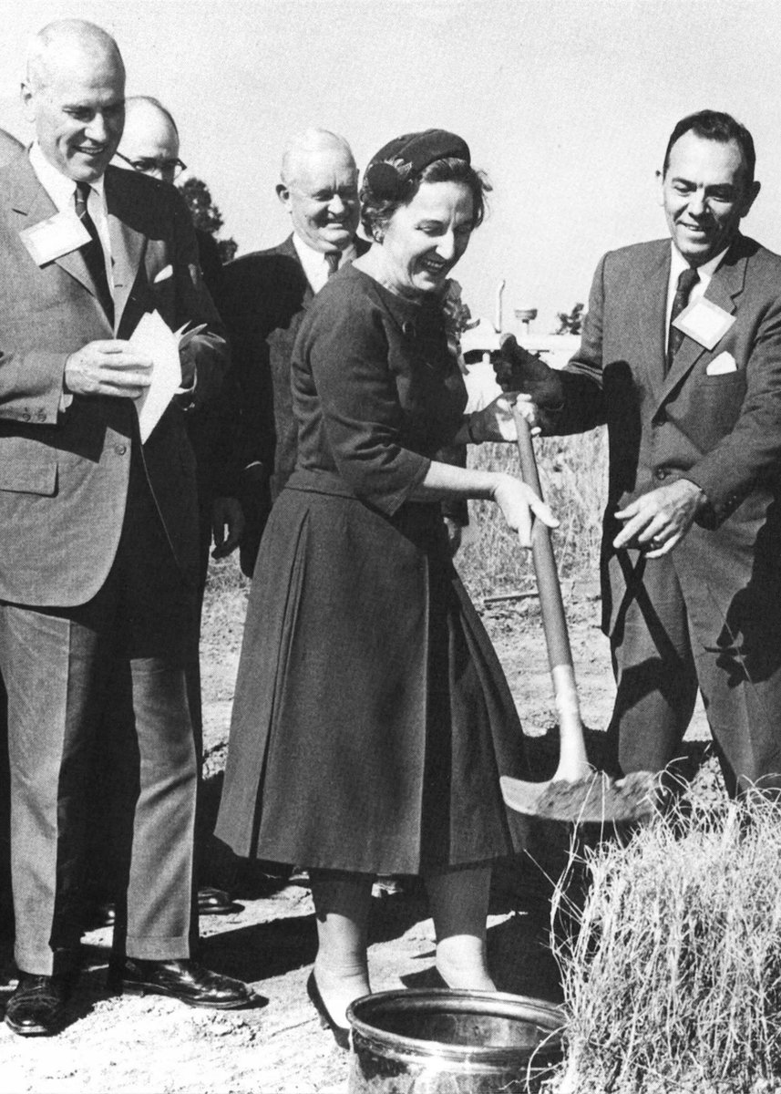 unccharlotte's tweet photo. Each year on June 22, we celebrate the birthday of our founder, Bonnie Cone. Miss Bonnie would have turned 111 today. 💚 Learn more about her legacy as an educator, trailblazer, and visionary ➡️ https://t.co/iOuwtmgMsH https://t.co/TyRcO5hc01