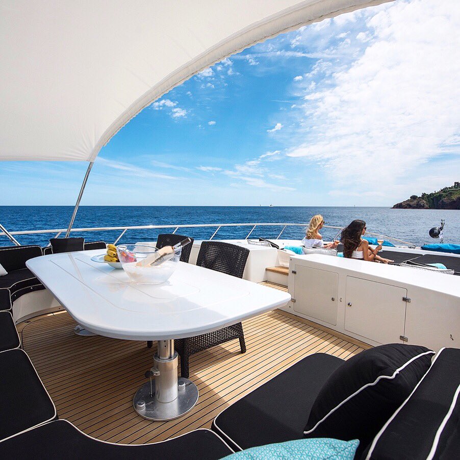✨On board M/Y Shane, you have enough space to relax and enjoy life during summer. Do not forget to book her #yacht #Luxury #yachtlife #yachtcharter