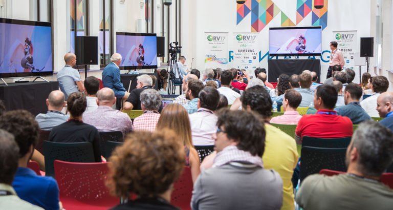 ¿Qué éxitos y fracasos ha habido en las tecnologías inmersivas? <a href="/fasensi/">Francisco Asensi</a>, de <a href="/tarkinians/">Tarkinia</a>, nos lo explica en #OVR18. What successes and failures have there been in immersive technologies? <a href="/fasensi/">Francisco Asensi</a>, from <a href="/tarkinians/">Tarkinia</a>, explains it to us in #OVR18. bit.ly/2tq5V69