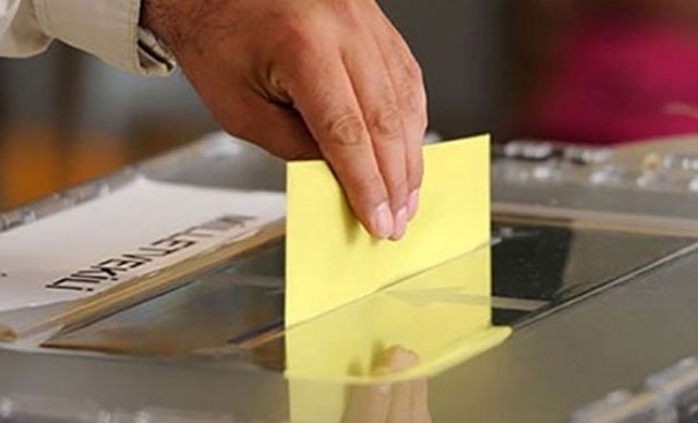 Barodan seçim güvenliği için önlem: Her okula bir avukat
dha.com.tr/r/1586246