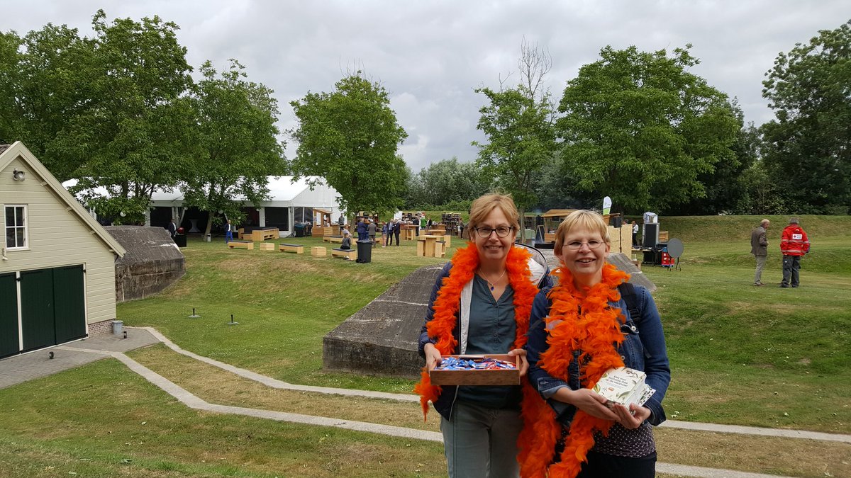 Op de nationale kersenparty bij Caatje a/d Lek #culemborg