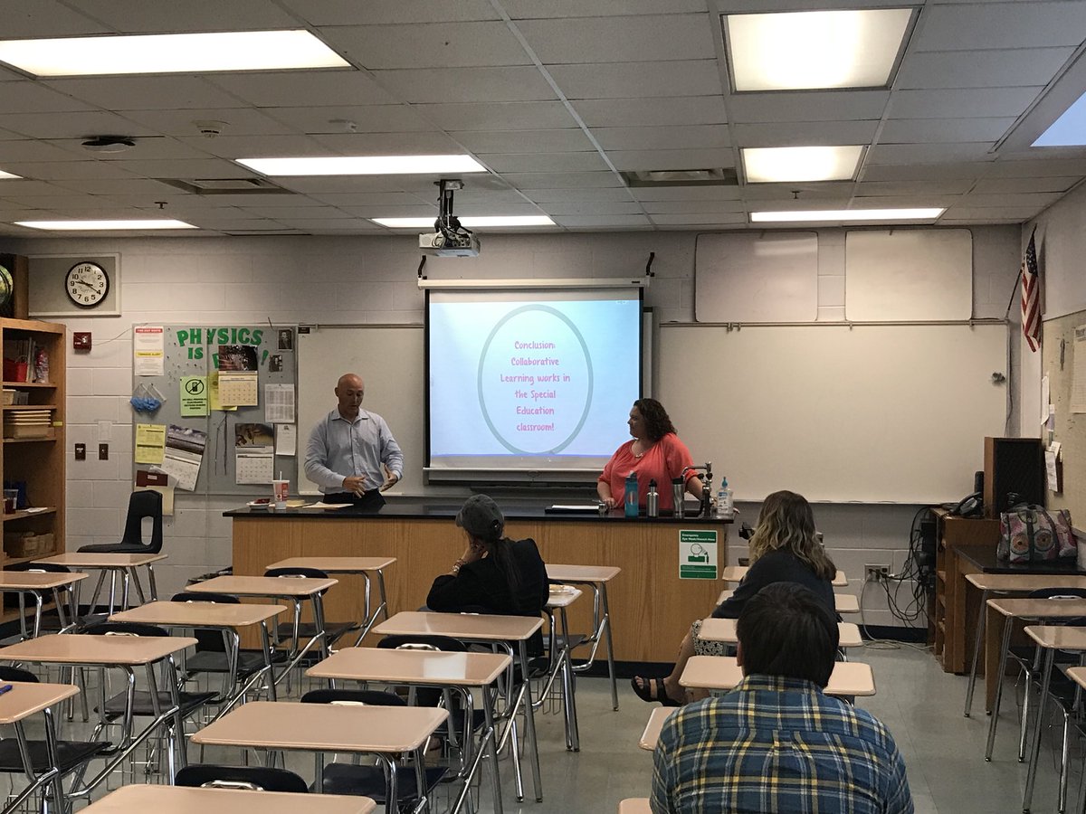 TheSeaver1's tweet photo. @Maine_South teachers, Mr. Lee, Mr. Crawford, Ms. Lombardi, and Mr. Strom presenting their #illinoislearn action research- really great work- led by @history_mrb, @natehassman &amp; @JillGeocaris #edchat #207Now https://t.co/nJjcJTUMbd