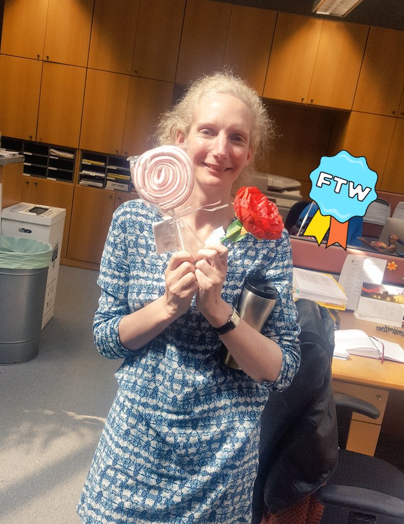 UCDLanguages's tweet photo. Well done Fiona, the first official Selfie Queen! Happy Friday everyone! #staffselfie #winner #appliedlanguagecentre https://t.co/ZbA3zwtJak