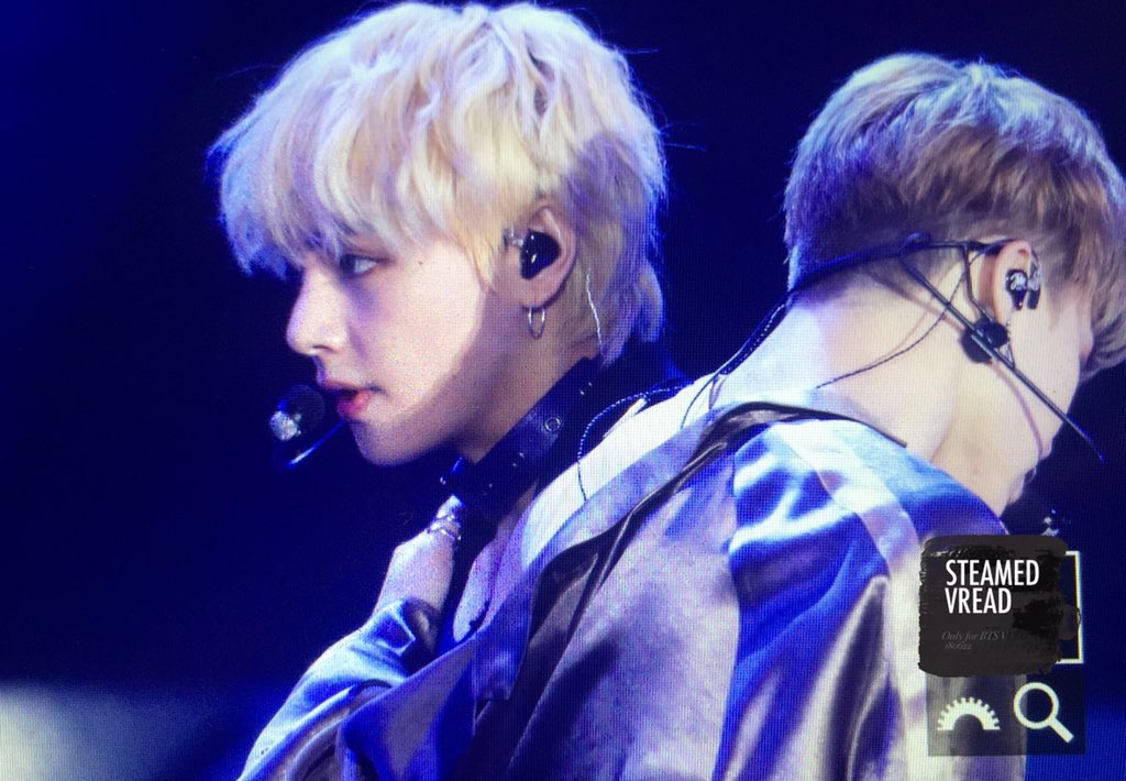 yeujhope's tweet photo. Đẹp thế này rồi em sống sao 💜💜💜 #V #BTS #KCAMexico #KimTaehyung @BTS_twt https://t.co/WSoGaBtbny
