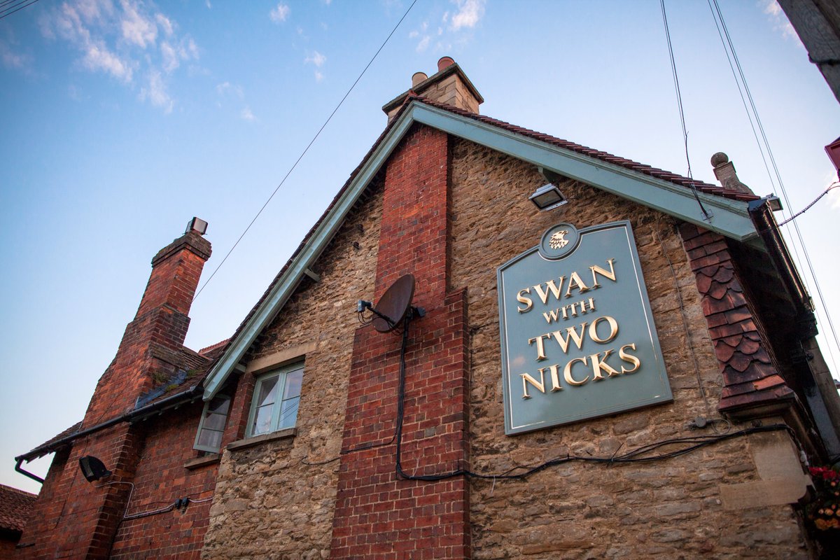 SW2NSharnbrook's tweet photo. Live Music here tonight at the Swan from 7pm! https://t.co/aRJBnm2T16