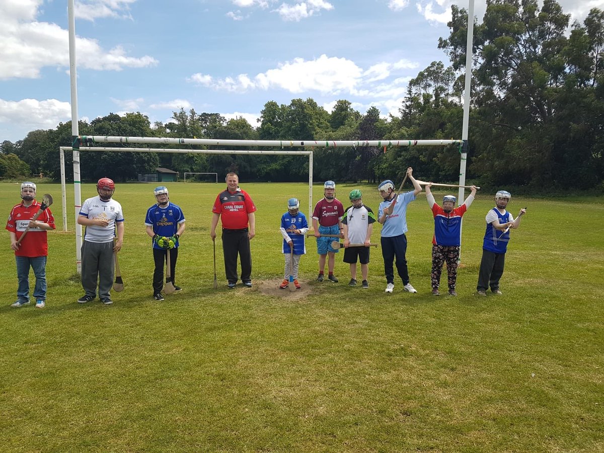 StMichaelsHouse's tweet photo. Go team Turas! #GetActiveGetFit #SMHActive @LeinsterYouth Cricket in Belgrave Square & GAA
in Bushy Park.Gaelic football and hurling! What a week!! All good sports ! @sportireland @InclusionEurope @dccsportsrec @officialgaa @DublinGAACoach https://t.co/ddxqCwTLdT
