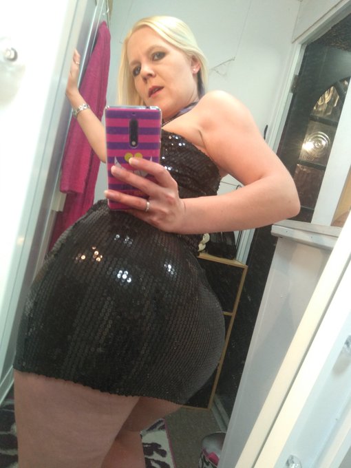 Modelling today in potential dresses to wear in Nottingham next weekend. What do you think? Is this dress<a href="/tag/flirtyfriday"class="tags"><span>#flirtyfriday</span></a>