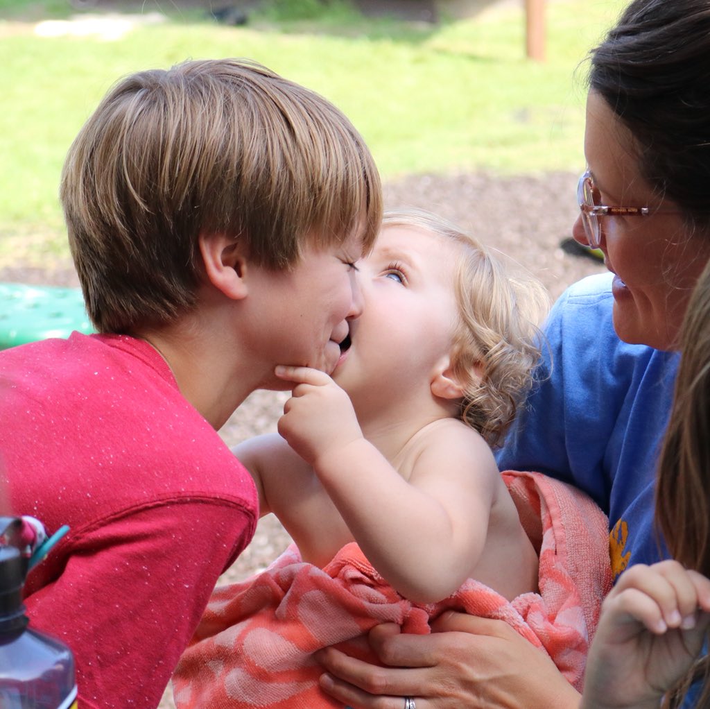 Need a dose of sweetness on this Friday? Check out this #sibling #love between Ranger and his older #brothers 💖 At The Children’s Center, we all #lovethesame. #USM #southernmiss #SMTTT #thechildrenscenter