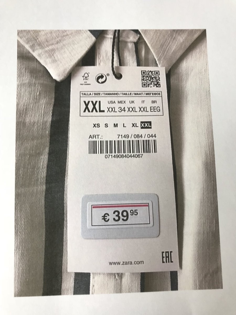 erikverbeeck's tweet photo. Mijn echtgenote koopt online een jurk bij https://t.co/AxWQiuJvtK. Levering 1 week. Jurk wordt vandaag geleverd en op het label staat € 39,95 terwijl ze exclusief transport wel € 49,95 betaalde. Servicedesk weigert te helpen. Thanks @ZARA_Care @ZARA https://t.co/8Mbp2jaP9m