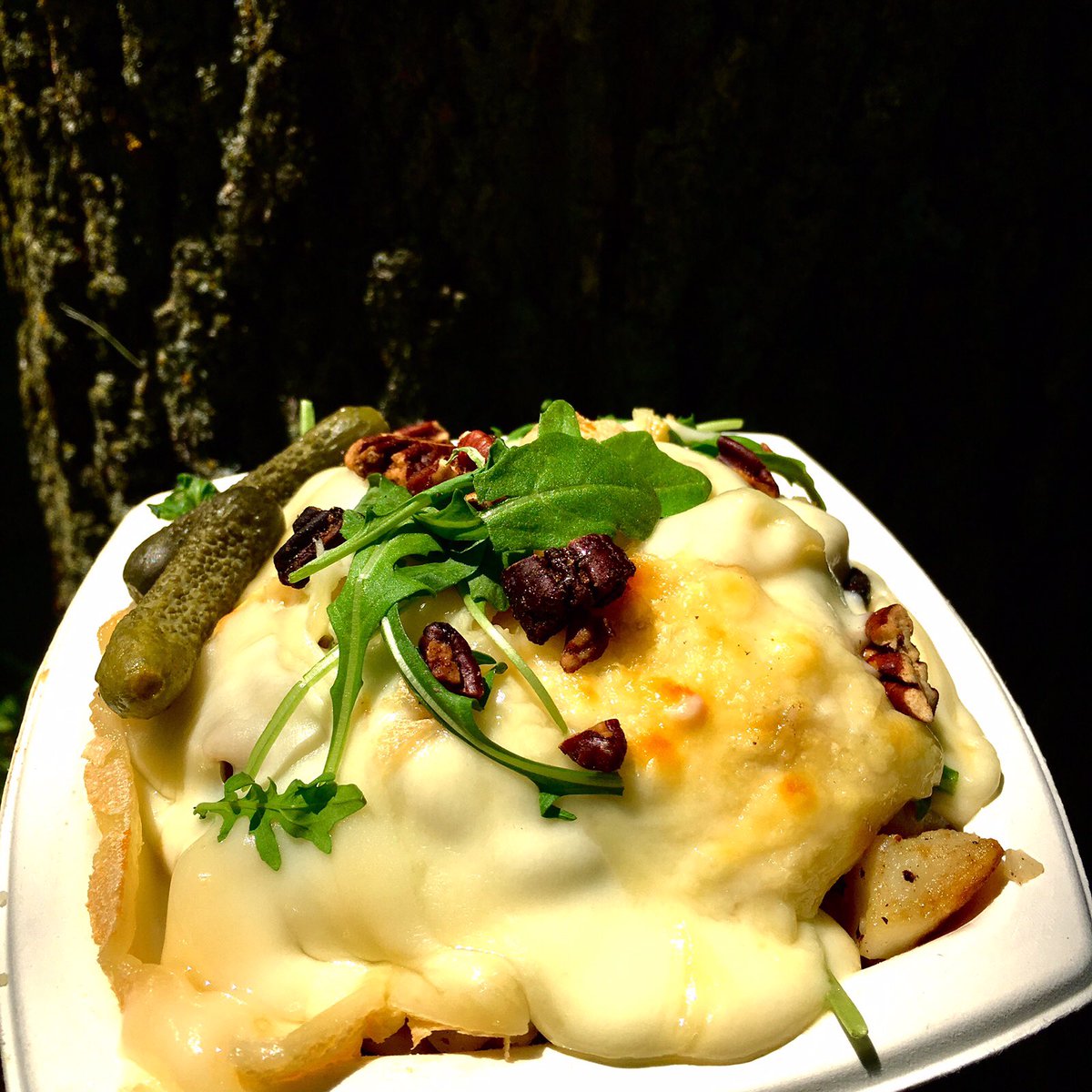 Radio Canada • 22 juin • Ici Raclette Canada 🇨🇦🧀❤️
#boiteafromages #raclette #fromage #cheese #oka #foodtruck #mtl #radiocanada #src #iciradiocanada #penelopemcquade #cbc #bernardderome #veroniquecloutier #foodtruck #villagegay #iciraclettecanada #food #foodporn