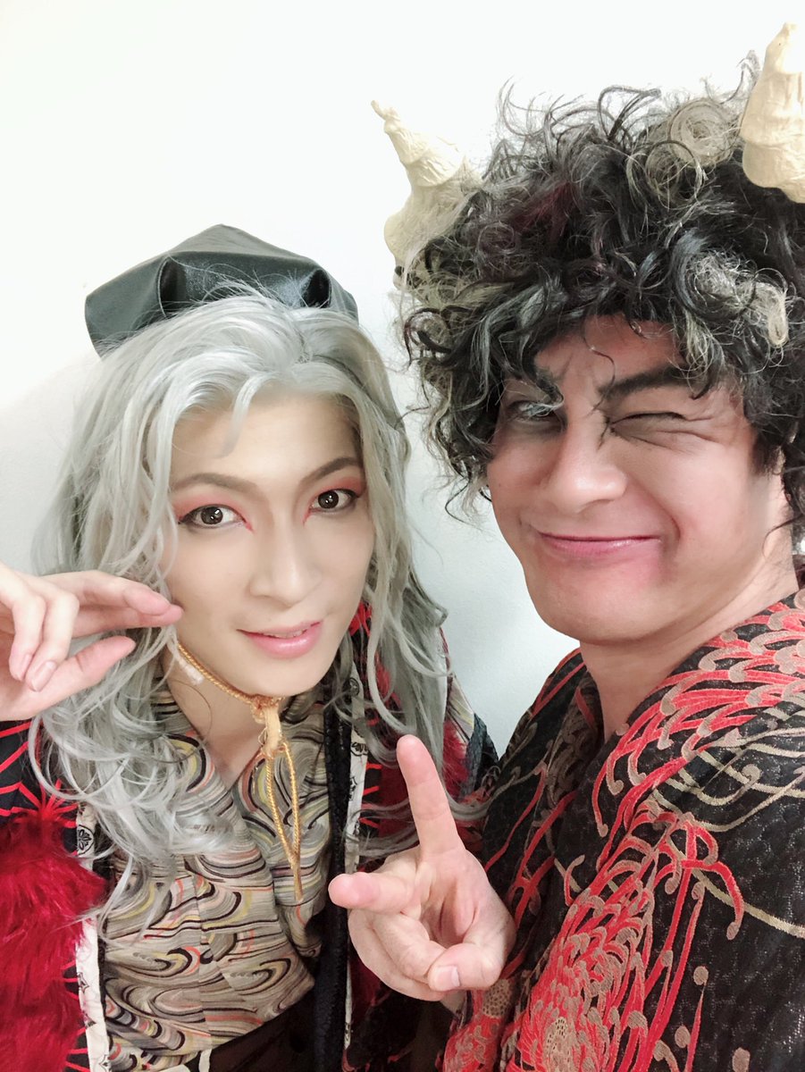 teppei121586's tweet photo. 鬼切丸伝3日目！無事に終わりました！ご来場いただいた皆様ありがとうございました！！

さて！後残り3公演！あっという間だなぁ。

出し切るよ💪鬼の本領見せたるよ👹！

しょーしと諒君と！！ https://t.co/j9jcDCttbV