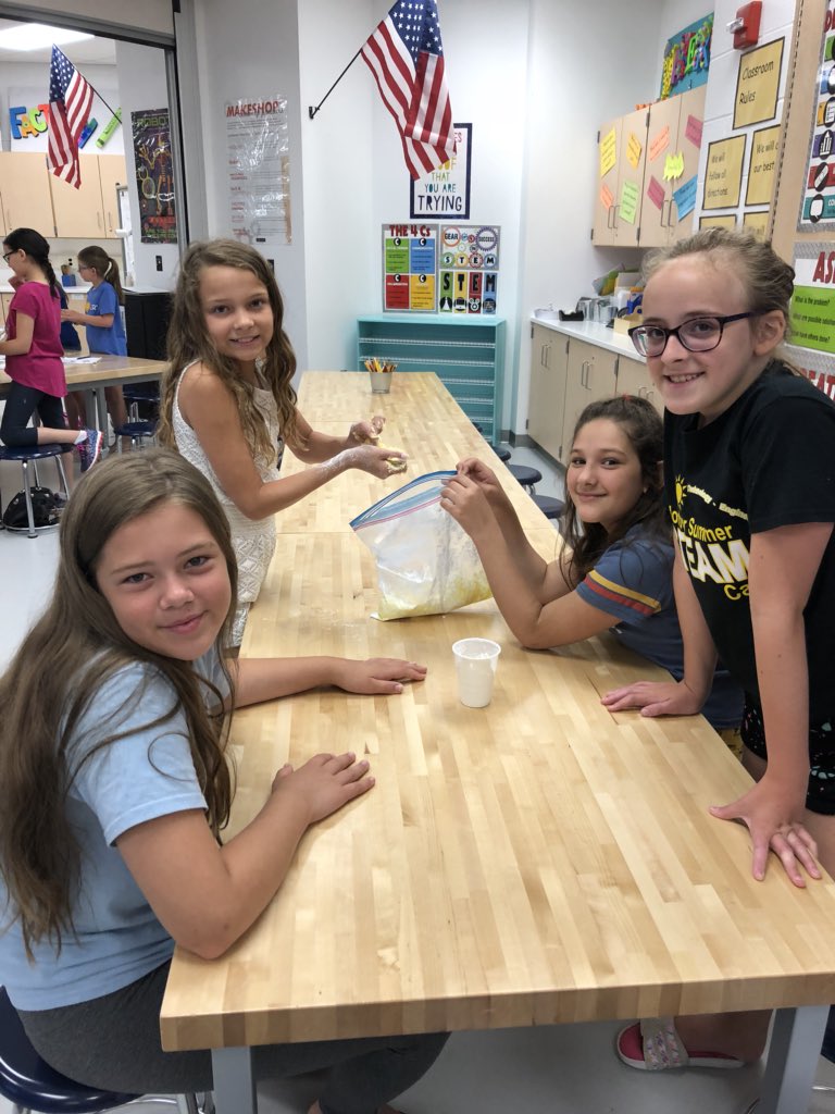 JenK3131's tweet photo. Today we made edible slime!! #MontourProud #STEAMCamp https://t.co/Rh5XIqsaRU