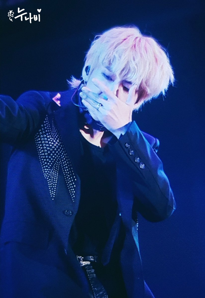_nuna_V's tweet photo. [PREVIEW] 180622 롯데패밀리콘서트
#태형 #태태 #뷔 #BTS #V @BTS_twt https://t.co/cJIGWnfwcr