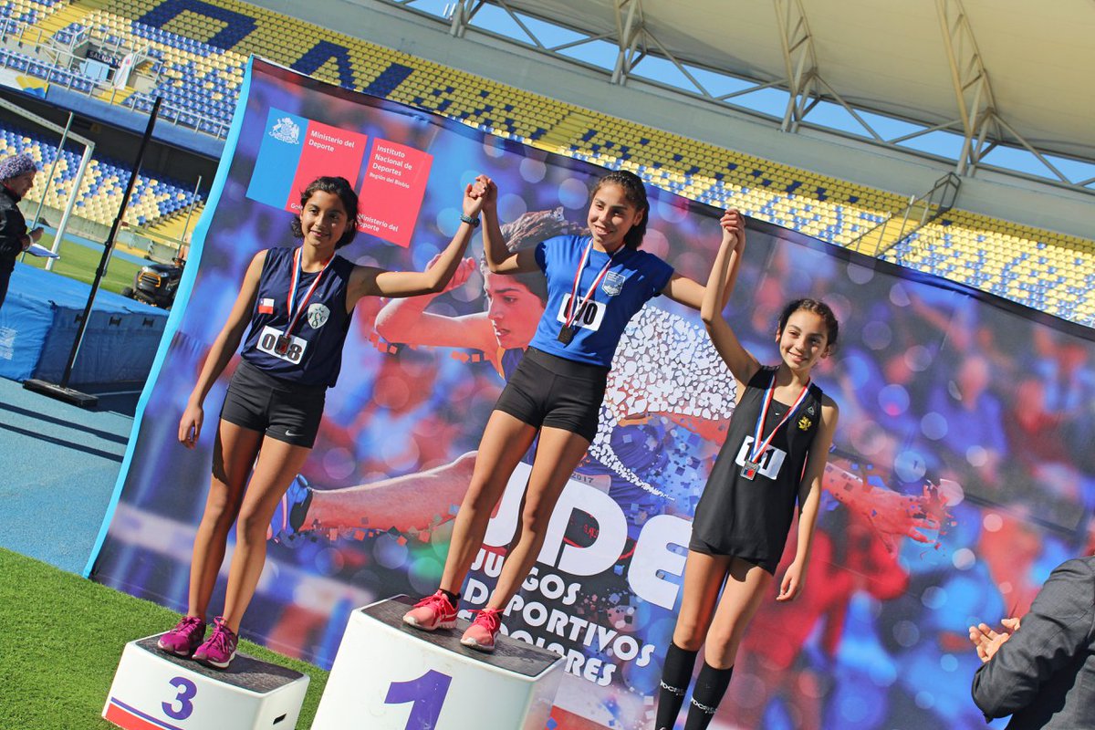 Estudiantes de la educación de Penco representaron a sus establecimientos en el Campeonato Provincial de Atletismo es sus diversas categorías, destacando en su excelente participación. Felicitamos a nuestros alumnos y alumnas. #ÚnetealaEducaciónPública #DEMPENCO 🤸‍♂️🤸‍♀️