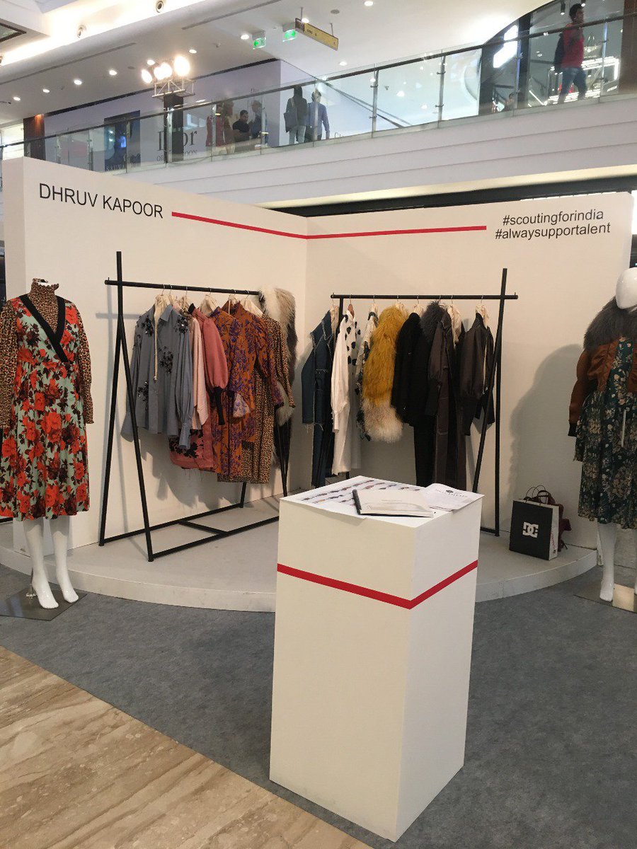 mrVijayKundara's tweet photo. Let's check out and witness the best fashion in its true sense @fadacademy #vogueitalia @palladiummum #scoutingforindia https://t.co/mfK8WOXfek
